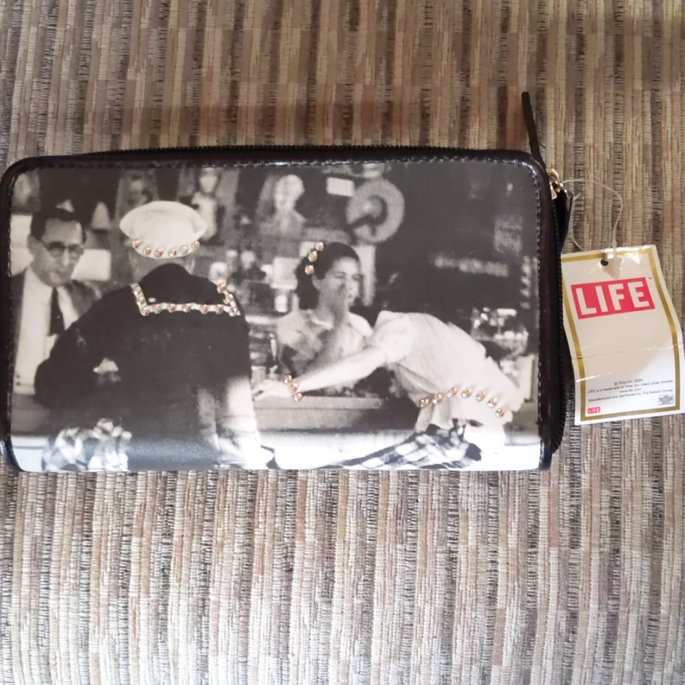 Brand new LIFE Wallet vintage